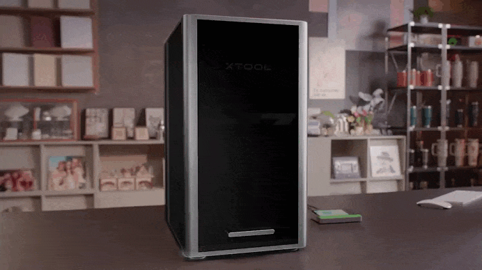 A video showing the xTool F2 interior camera capabilities